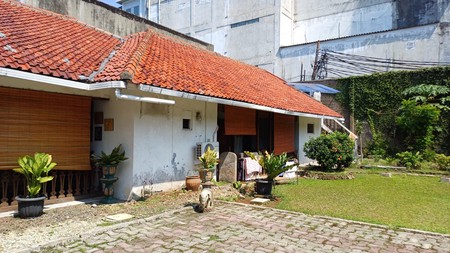 Dijual Rumah Lama Area Elite Dan Sangat Strategis Di Jl. Kertosono, Menteng, Jakarta Pusat