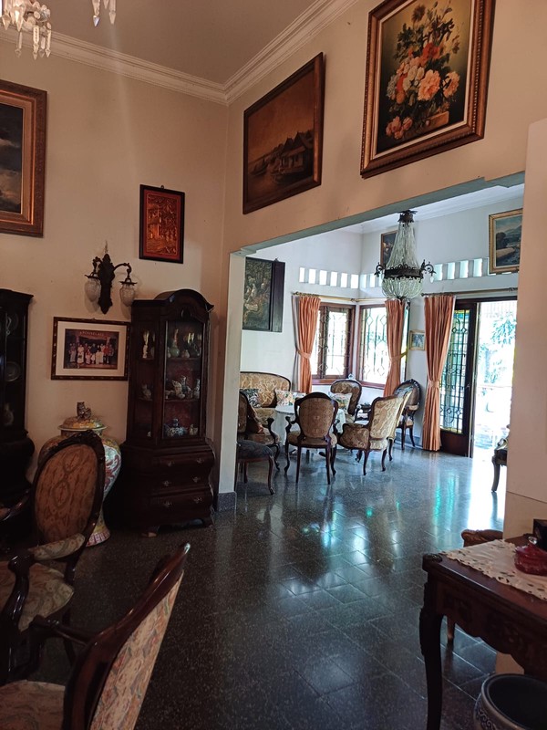 Dijual Rumah Lama Area Elite Dan Sangat Strategis Di Jl. Kertosono, Menteng, Jakarta Pusat