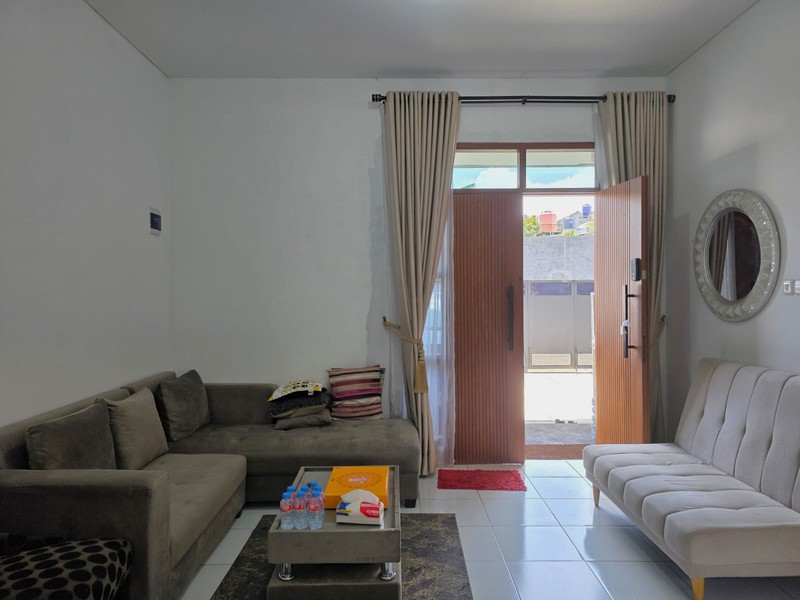 Rumah Cantik Bangunan Baru dekat Puri Dago Antapani Bandung