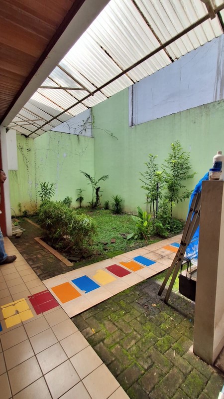 Dijual Rumah Lama Lokasi Strategis Di Jl. Alam Elok, Pondok Indah, Jakarta Selatan