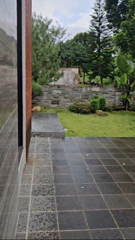 Dijual 1200 m2 Private Pool Rumah Villa Taman Dayu Ciputra Golf Pandaan Jatim - Cluster Sagamore Hills- Semi Furnished - Garasi Carport 11 Mobil Luas - Best View -Lokasi Bagus- Udara Sejuk - Taman Asr