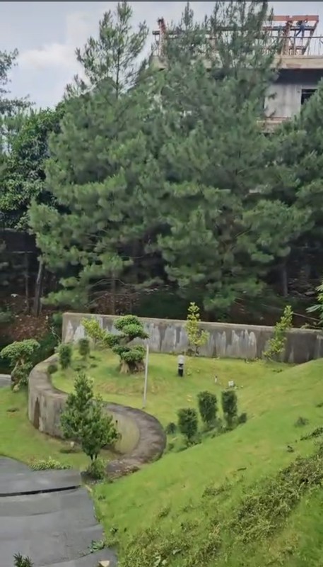 Dijual 1200 m2 Private Pool Rumah Villa Taman Dayu Ciputra Golf Pandaan Jatim - Cluster Sagamore Hills- Semi Furnished - Garasi Carport 11 Mobil Luas - Best View -Lokasi Bagus- Udara Sejuk - Taman Asr