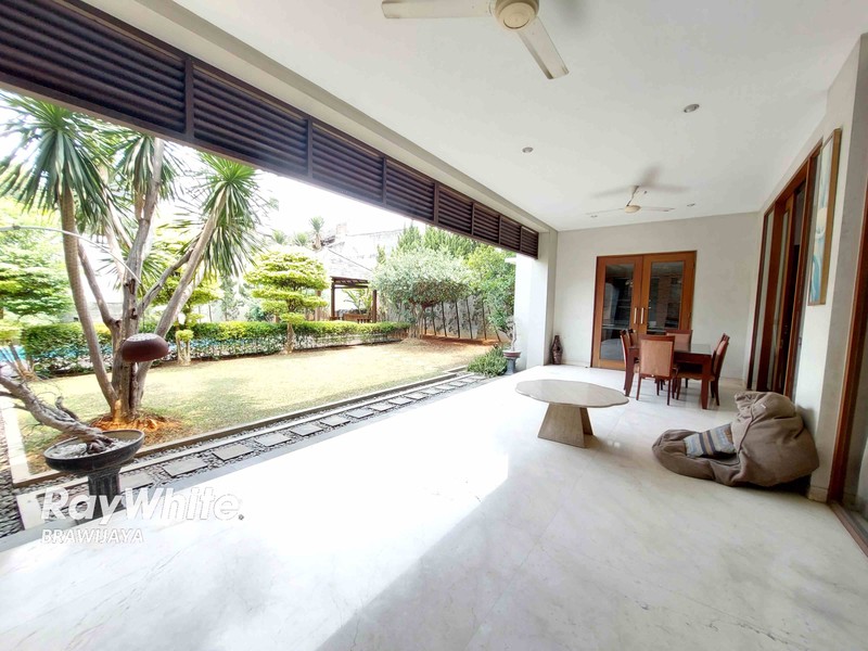 Rumah di Ampera Kemang, Jakarta Selatan, 5 menit ke Tol JORR