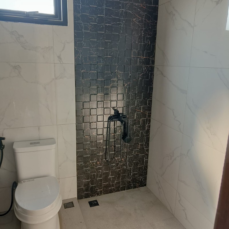 Jual Rumah Cantik 2 Lantai Siap Huni Grand Pakuwon North Victoria Surabaya Barat