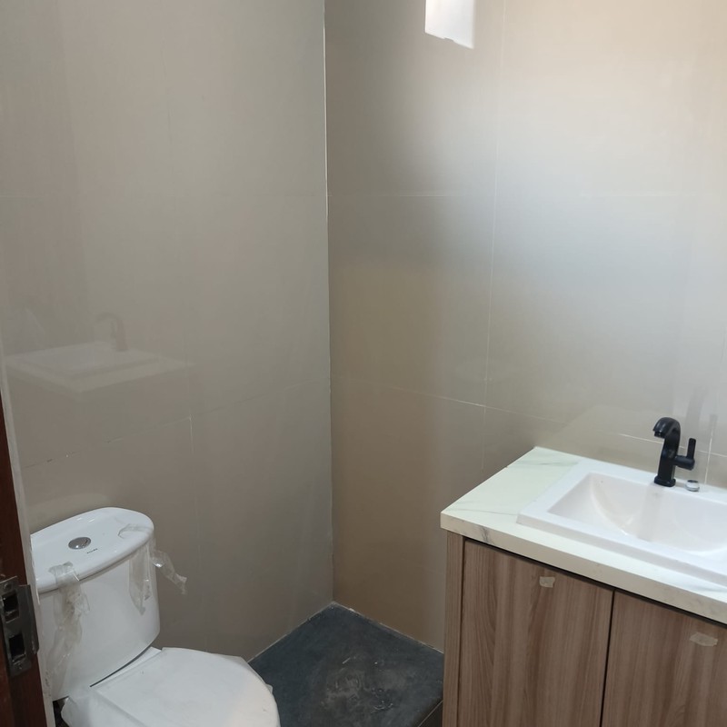 Jual Rumah Cantik 2 Lantai Siap Huni Grand Pakuwon North Victoria Surabaya Barat