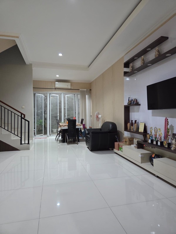 Rumah Cantik bagus siap huni Bintaro Jaya