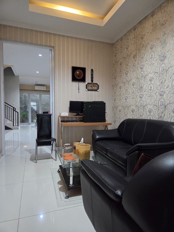 Rumah Cantik bagus siap huni Bintaro Jaya