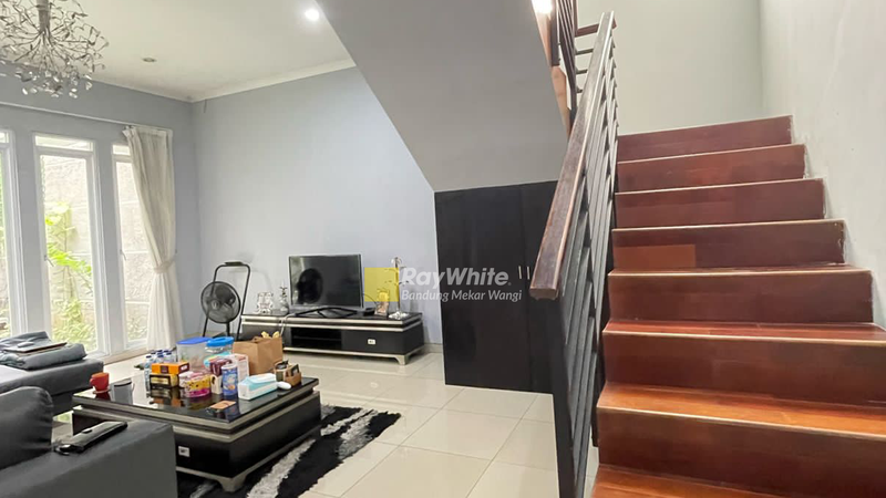 Rumah Batununggal One Gate System