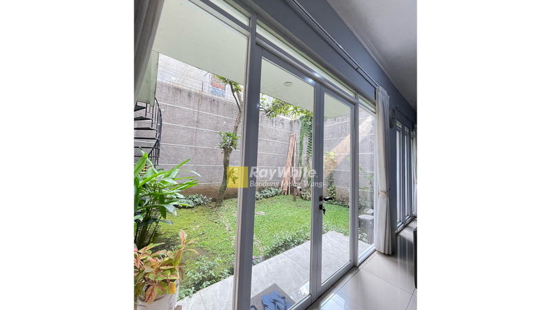 Rumah Batununggal One Gate System