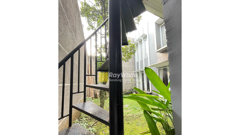 Rumah Batununggal One Gate System