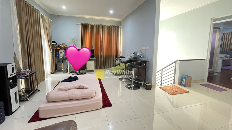 Rumah Batununggal One Gate System