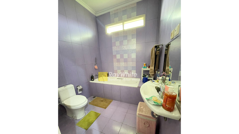 Rumah Batununggal One Gate System