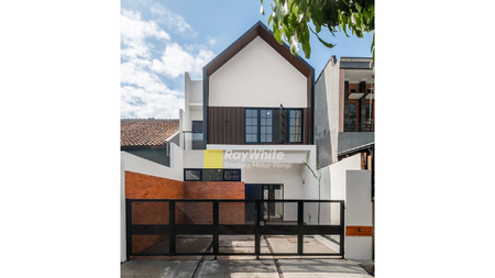 Rumah Baru Modern Tropis di Antapani