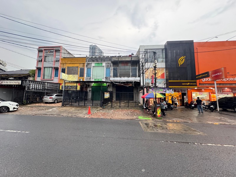 Ruko Lokasi Premium di Tebet Barat Jakarta Selatan Harga Wajar