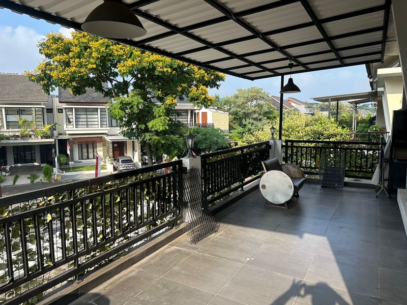 Rumah Di Kawasan Exclusive Emerald Residence Bintaro Jaya