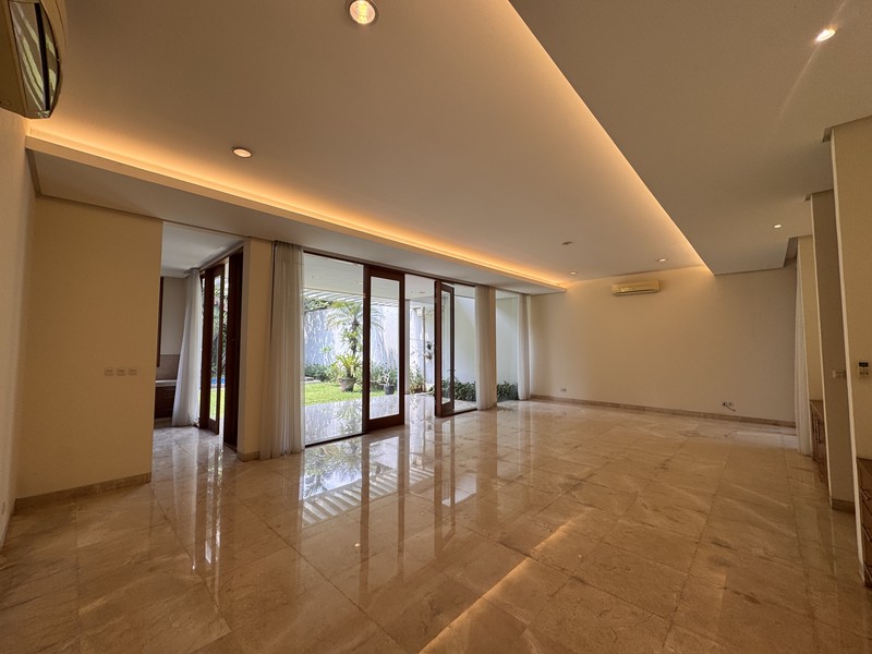 Luxury House for Rent in Kemang - Prime Location, Private Pool & Garden | Ideal for Expat Living