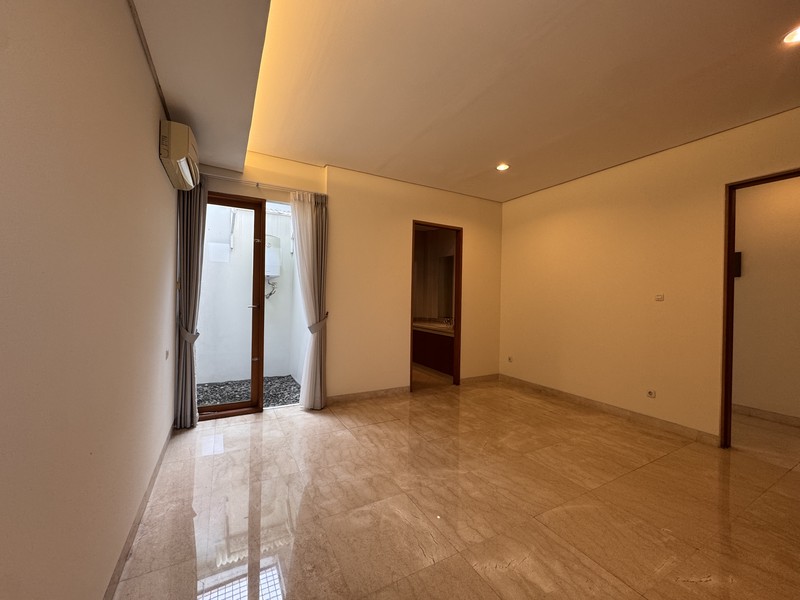 Luxury House for Rent in Kemang - Prime Location, Private Pool & Garden | Ideal for Expat Living