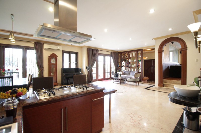 Dijual Rumah Homey di jl. Permata Hijau ,Cidodol,  Kebayoran Lama, Jakarta Selatan