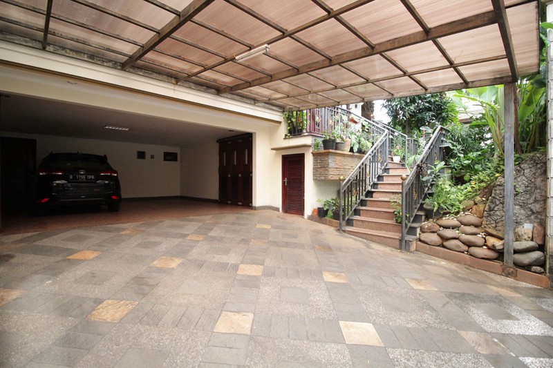 Dijual Rumah Homey di jl. Permata Hijau ,Cidodol,  Kebayoran Lama, Jakarta Selatan