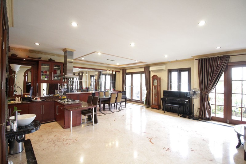 Dijual Rumah Homey di jl. Permata Hijau ,Cidodol,  Kebayoran Lama, Jakarta Selatan