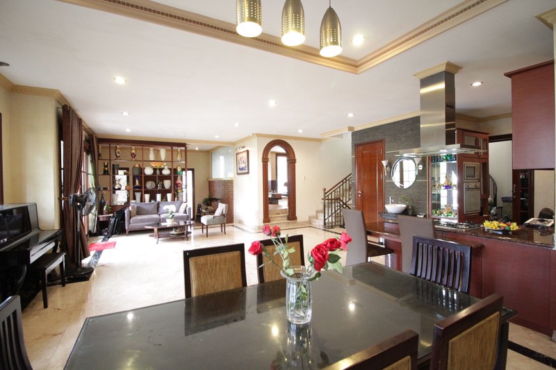 Dijual Rumah Homey di jl. Permata Hijau ,Cidodol,  Kebayoran Lama, Jakarta Selatan