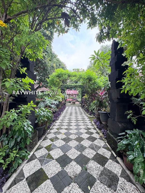 Rumah Bangunan 1 Lantai Lingkungan Asri Area Condet Jakarta Timur