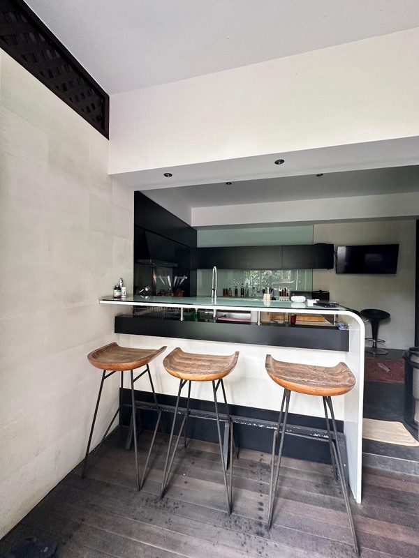 Luxury Private Villa for Sale - Pool, Gym & Garden Retreat - Jimbaran