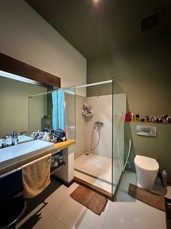 Luxury Private Villa for Sale - Pool, Gym & Garden Retreat - Jimbaran