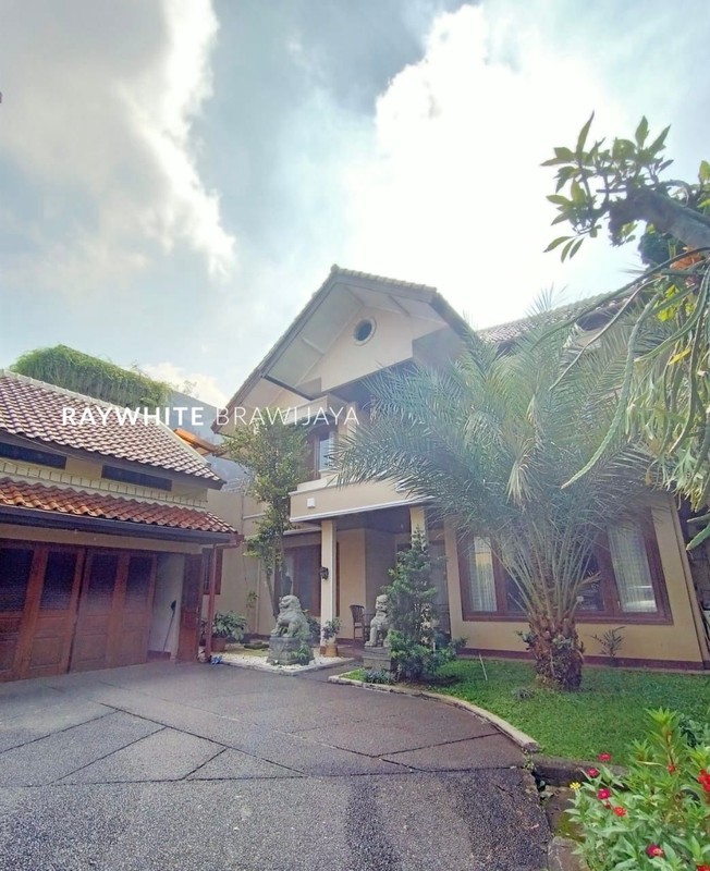 Rumah Dalam Komplek Bangunan 2 Lantai Area Mampang Prapatan