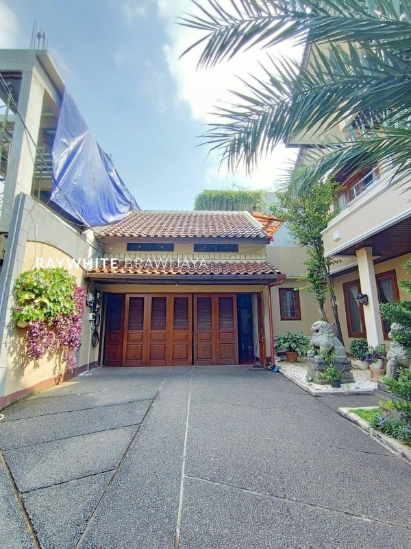 Rumah Dalam Komplek Bangunan 2 Lantai Area Mampang Prapatan