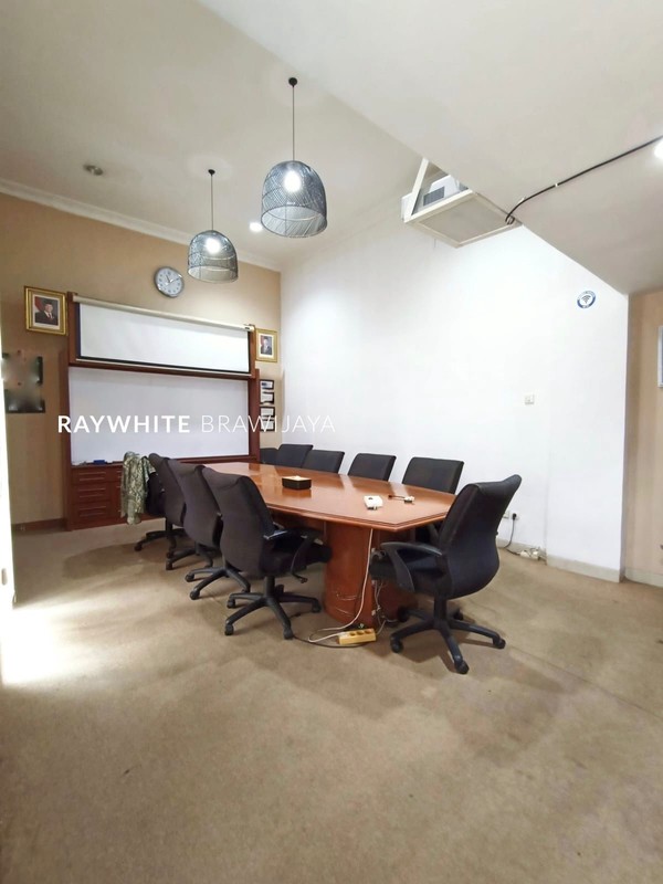 Ruko Siap Pakai 4 Lantai Area Radio Dalam