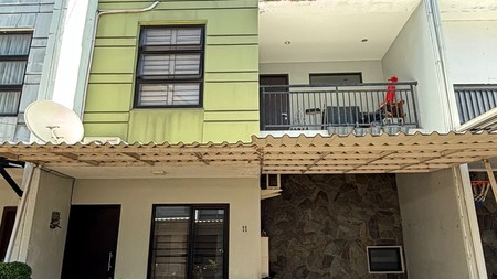 Rumah 2 Lantai Strategis Pondok Aren Dekat Stasiun Sudimara - SHM, Semi Furnished