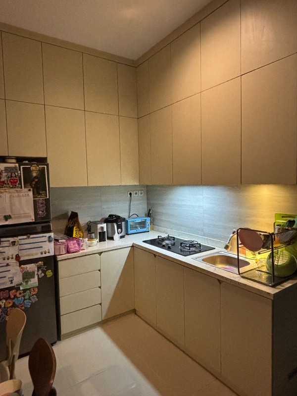 Rumah 2 Lantai Strategis Pondok Aren Dekat Stasiun Sudimara - SHM, Semi Furnished