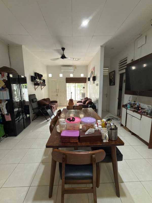 Cinere mega cinere rumah 4 kamar di komplek belakang informa