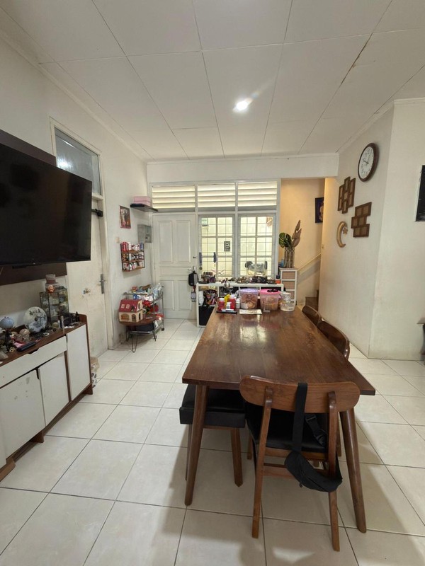 Cinere mega cinere rumah 4 kamar di komplek belakang informa