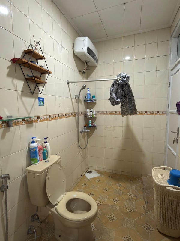 Cinere mega cinere rumah 4 kamar di komplek belakang informa