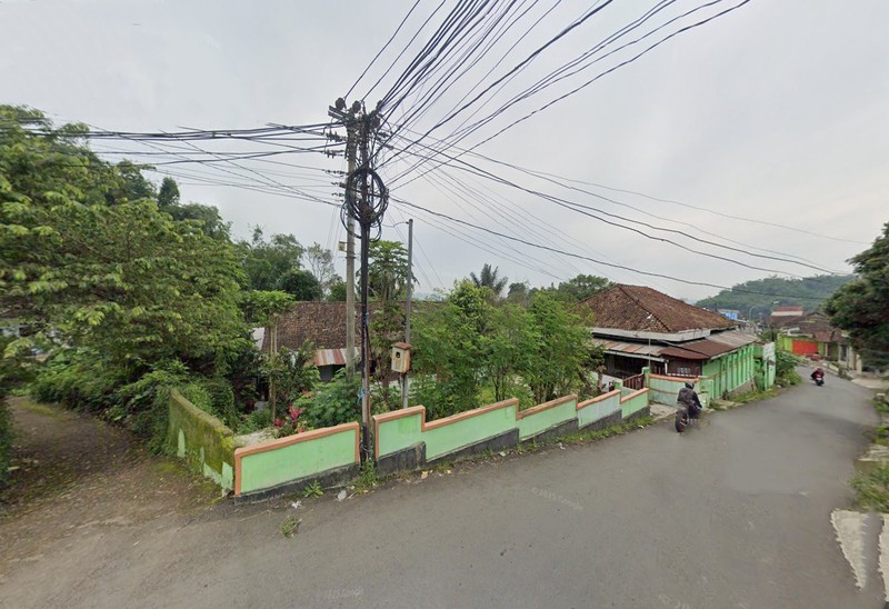 Aset Premium Pinggir Jalan Nasional Parakan Tanah Luas 2517 Meter Bonus Bangunan Besar & Mata Air Sendiri, Traji, Parakan, Temanggung