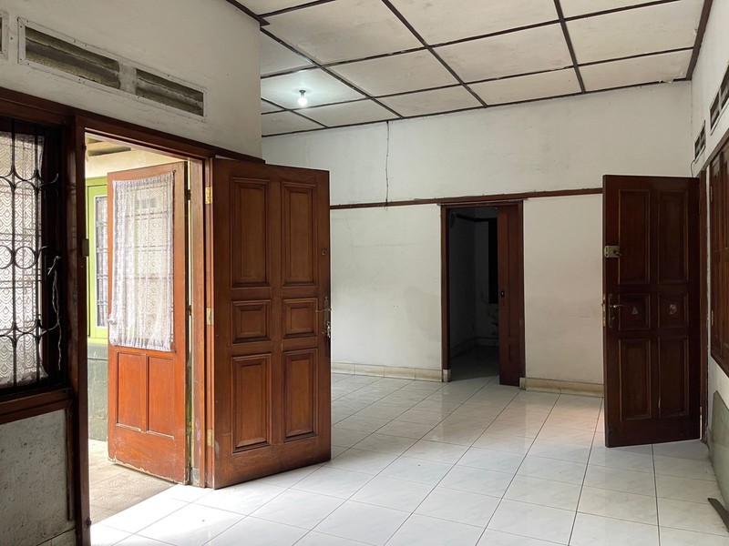 Rumah Tengah Kota dekat 23 Paskal Shopping Center Bandung