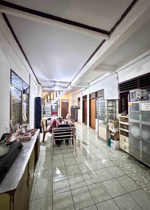 Dijual Rumah Besar Strategis di Pedurenan, Setiabudi, Jakarta Selatan - Cocok untuk Hunian & Investasi