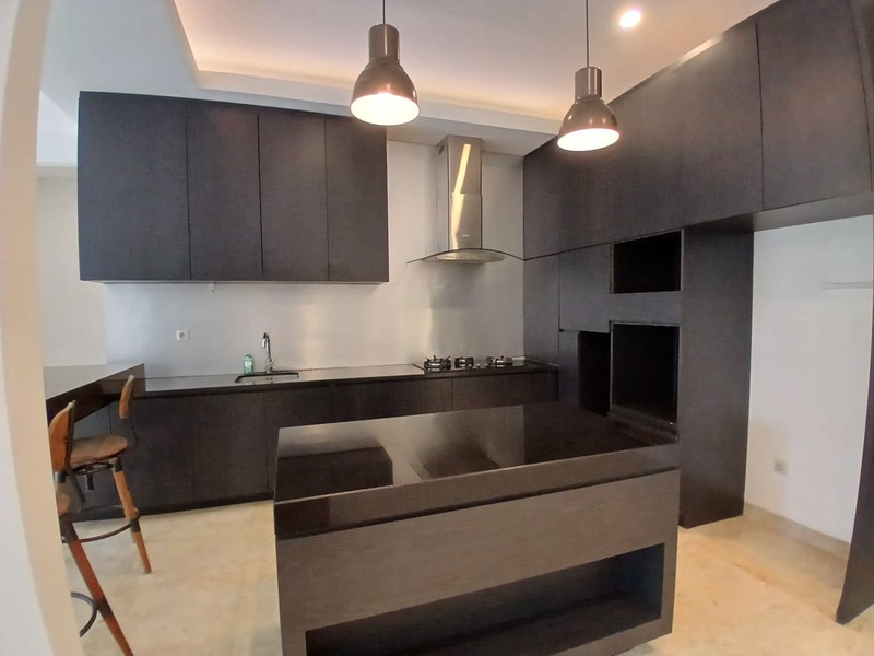 Dijual rumah mewah dengan kolam renang di mutiara kemang townhouse  cipete dan siap huni