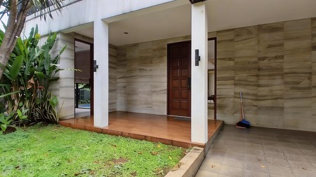 Dijual rumah mewah dengan kolam renang di mutiara kemang townhouse  cipete dan siap huni