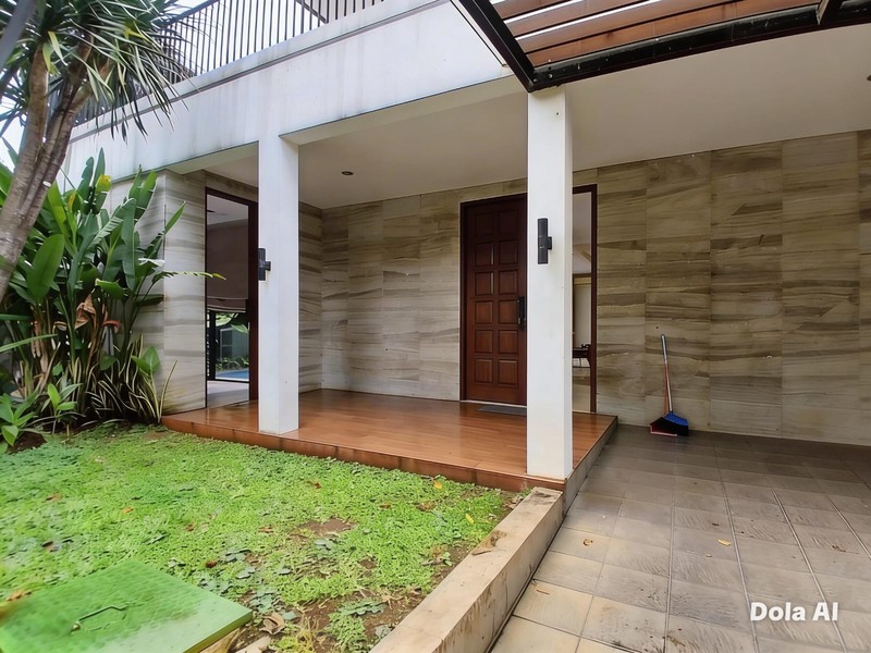 Dijual rumah mewah dengan kolam renang di mutiara kemang townhouse  cipete dan siap huni