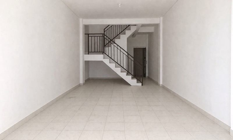 Ruko Murah Pejuang, Bekasi  Pinggir Jalan - 3 Unit Siap Pakai, Lokasi Ramai