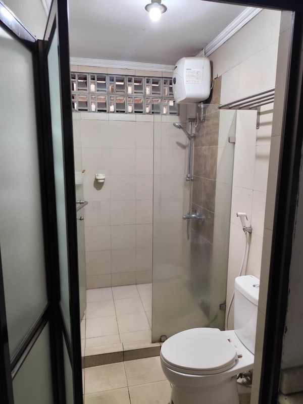 Rumah Hoek Bintaro Sektor 9 - 2 Lantai, 4 KT, LT 222 m², SHM, Jarang Ada!