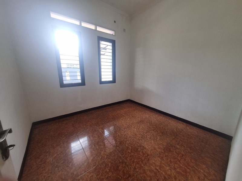 RUMAH STRATEGIS & SIAP HUNI BUKIT NUSA INDAH, KEC CIPUTAT, TANGERANG SELATAN