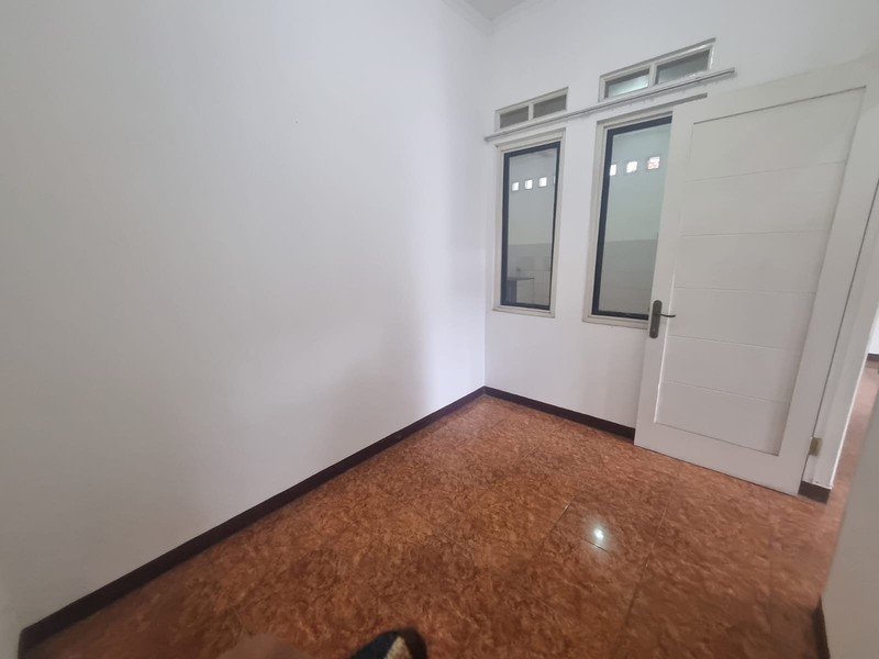 RUMAH STRATEGIS & SIAP HUNI BUKIT NUSA INDAH, KEC CIPUTAT, TANGERANG SELATAN