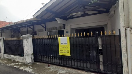 DISEWA RUMAH SIAP HUNI 2 LANTAI DI TEBET BARAT DALAM JAKSEL