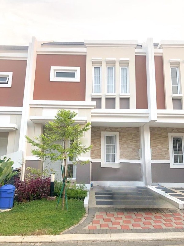 Rumah Bagus 2 Lantai Full Furnished Dekat Tol Nusa Loka BSD. City