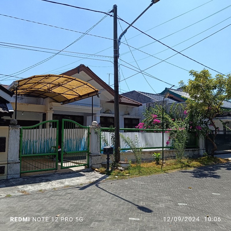 Jual Rumah Luas, Bagus, dan Strategis di Rungkut Mapan Surabaya