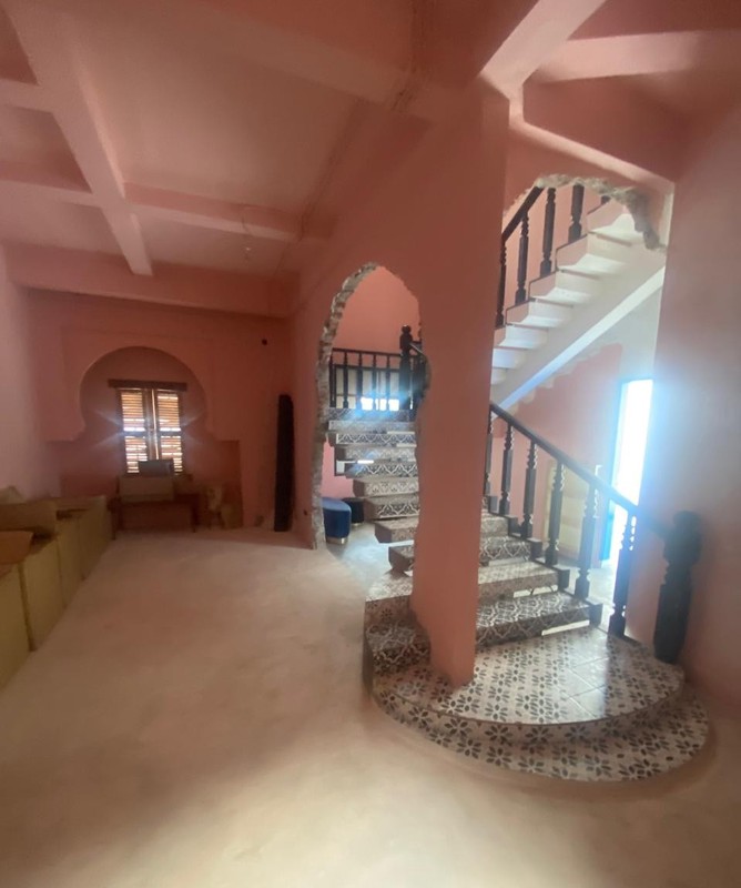 DISEWAKAN Rumah Studio